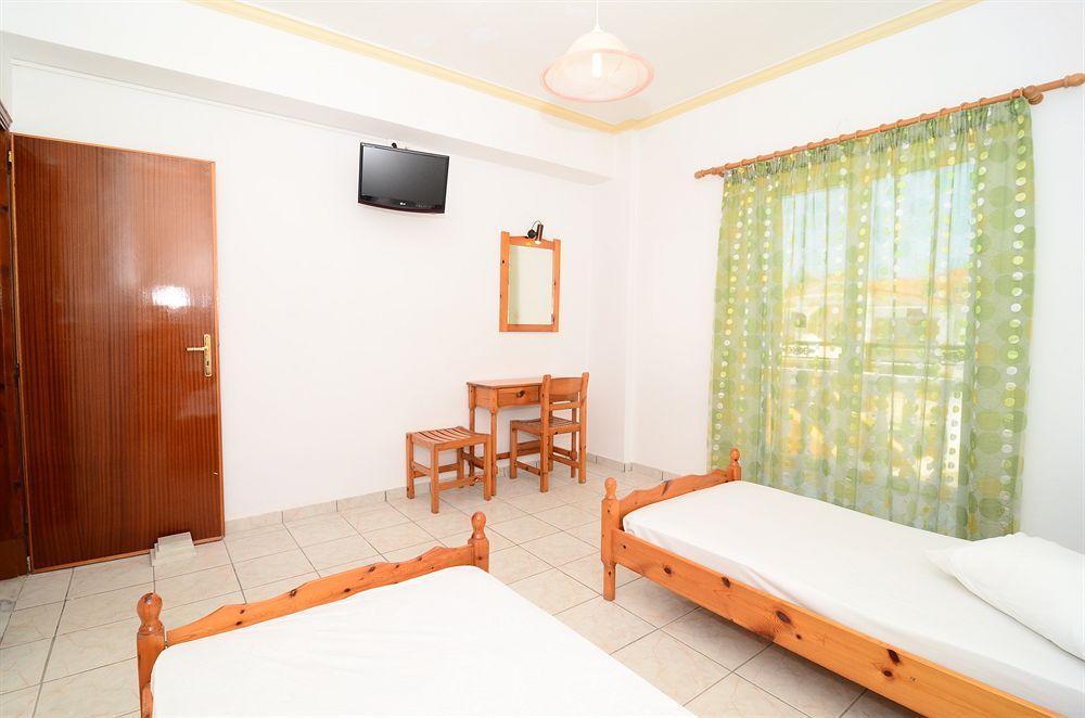 זקינטוס טאון Athina Apartments מראה חיצוני תמונה